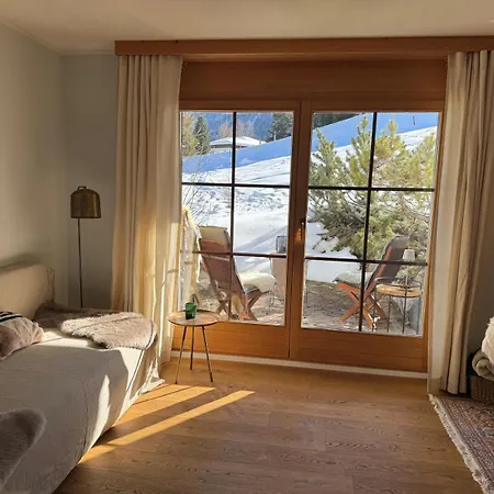 - Ausstattung - Lage Apartament Davos