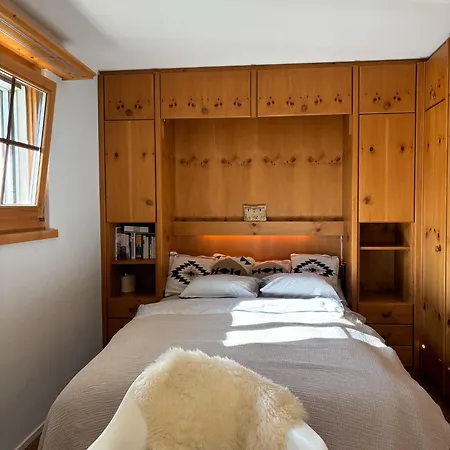 - Ausstattung - Lage Davos